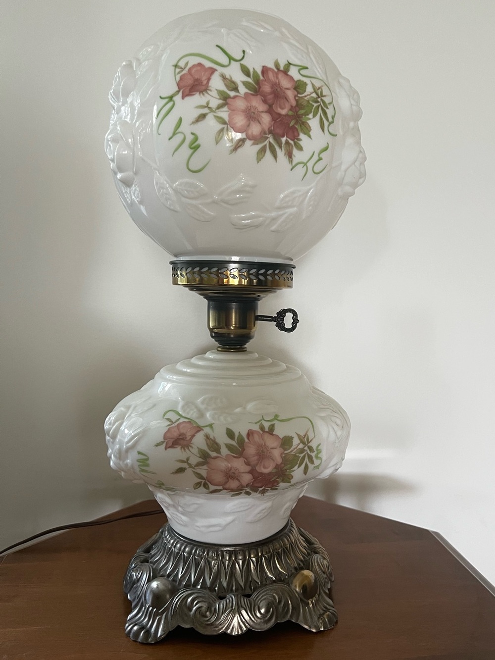 VTG Phoenix Milk Glass cabbage Rose Gone With the Wind 3-way Milk Glass